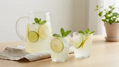 De 5 bästa vårdryckerna – förbättra ditt humör och välbefinnande: Friskhet i varje droppe